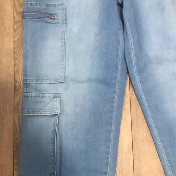 Madden NYC Juniors High Rise Cargo Pants - Picture 7 of 13